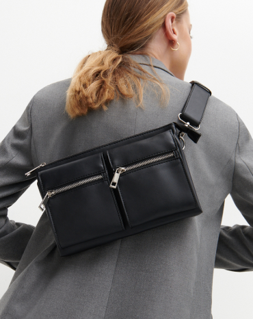 Bum bag with compartments